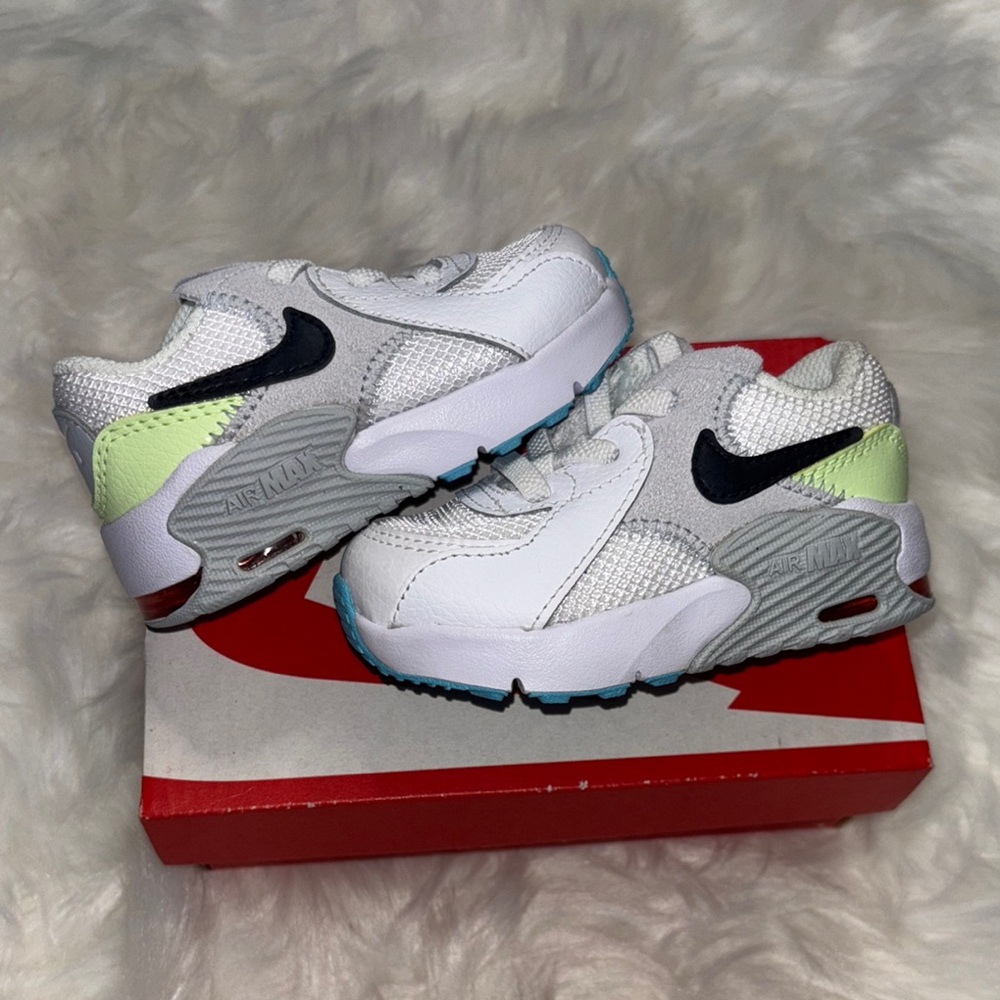 Nike Kids Multicolor Sneakers